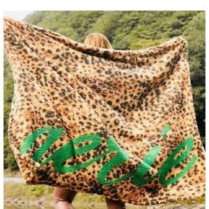 NWT aerie blanket